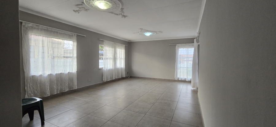 3 Bedroom Property for Sale in Geelhoutpark North West